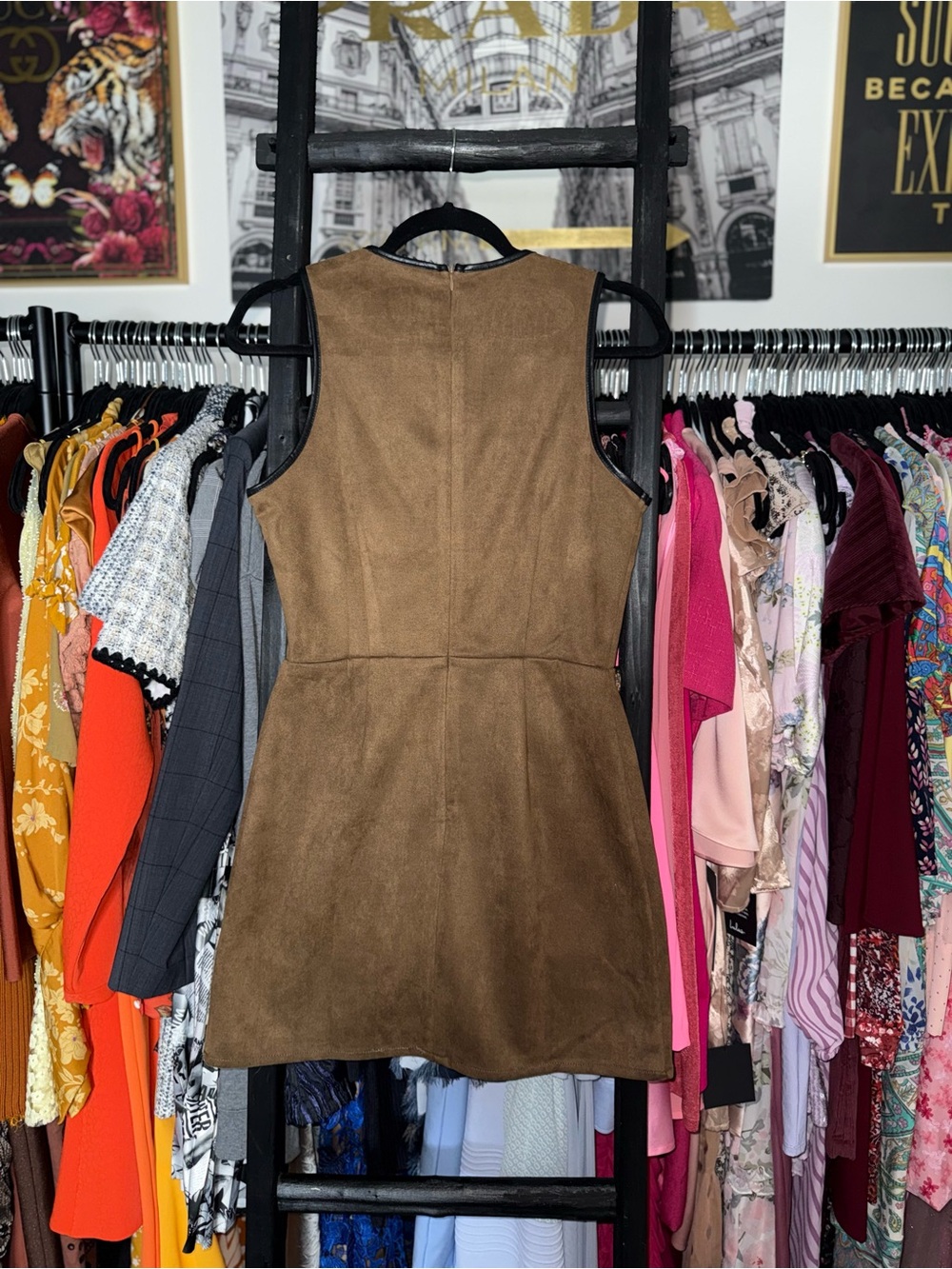 Flat White Faux Suede Bow Trim Sleeveless Mini Dress Brown Womens Small EUC - Picture 12 of 14